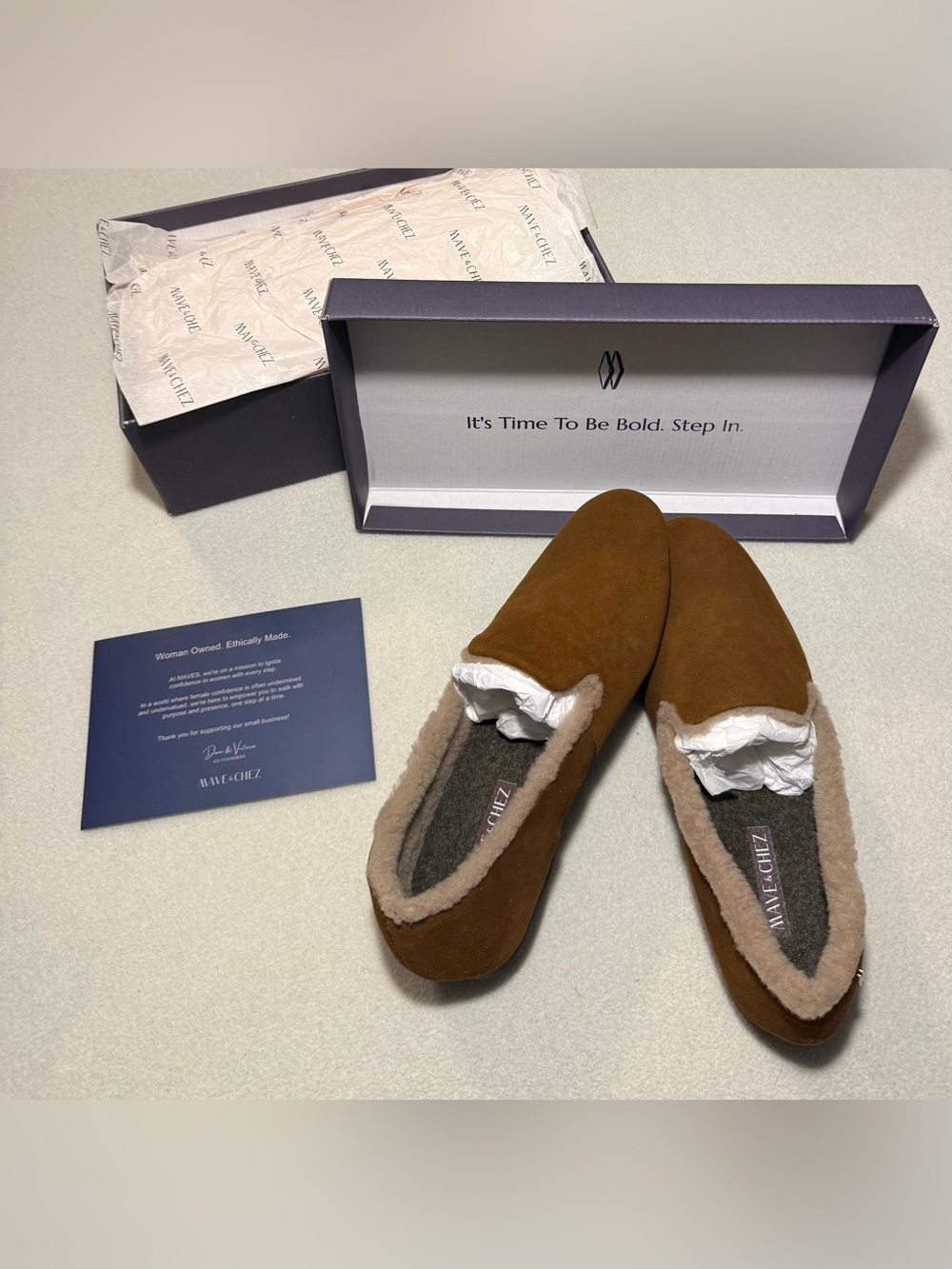 Mave & Chez - Audrey - Coffee - Suede-Look Slippers